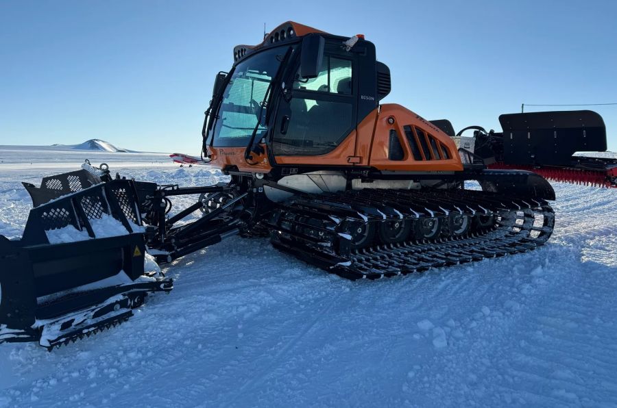 Prinoth: A Season at the Edge of the World ? The Bison Antarctic in Action