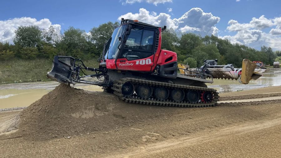Pistenbully ProAcedemy: Successful Start to the Season on the Sand Track