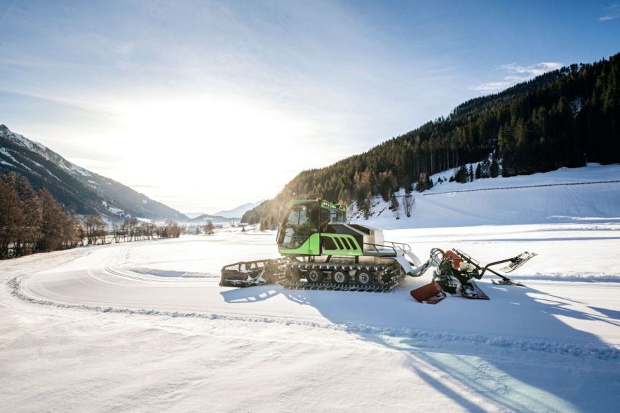 Scania Industrial Batteries and Prinoth in partnership to electrify snow groomers
