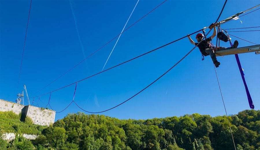 MND: Huy cable car - cables unwinding and tensioning